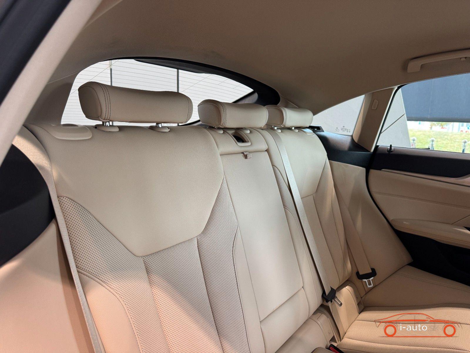 BMW i4 2022 na predaj – fotografia 21