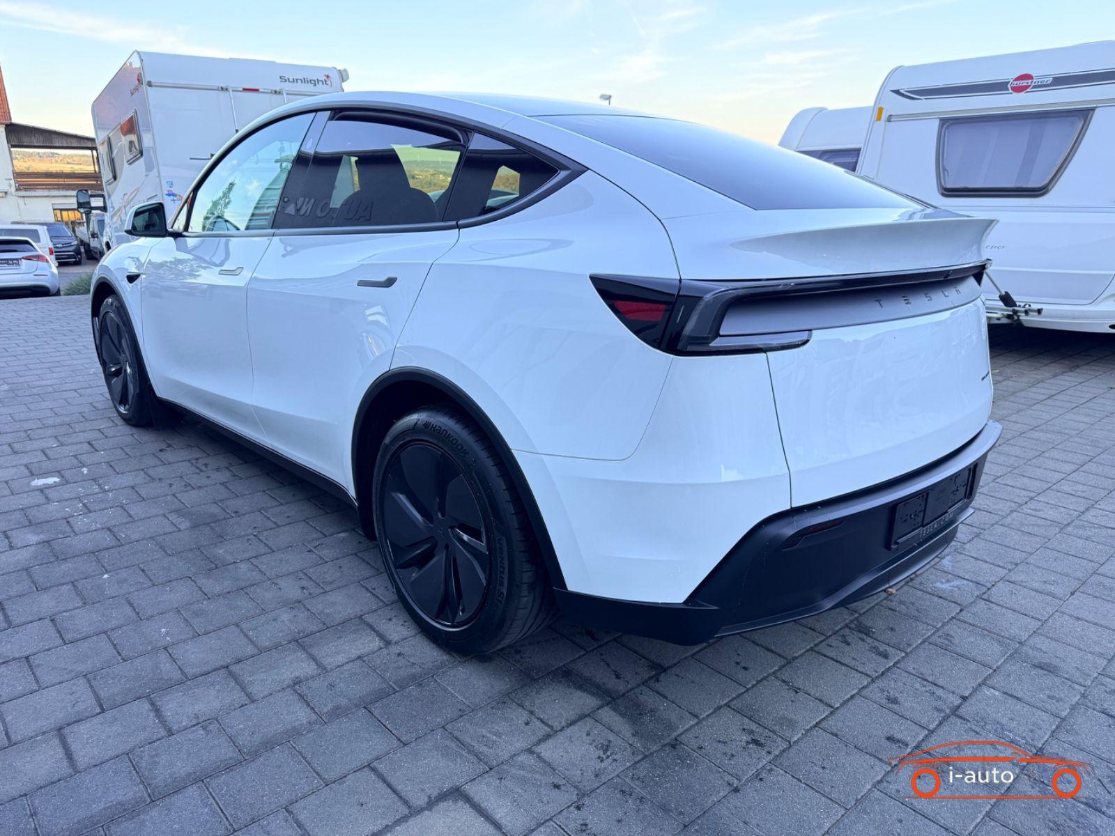 Tesla Model Y 2026 na predaj – fotografia 5