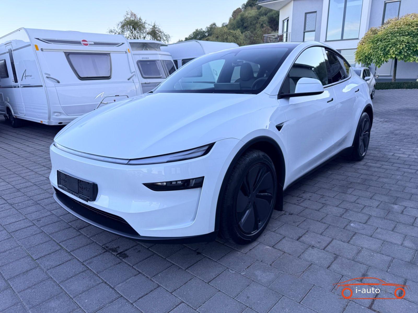 Tesla Model Y 2026 na predaj – fotografia 7