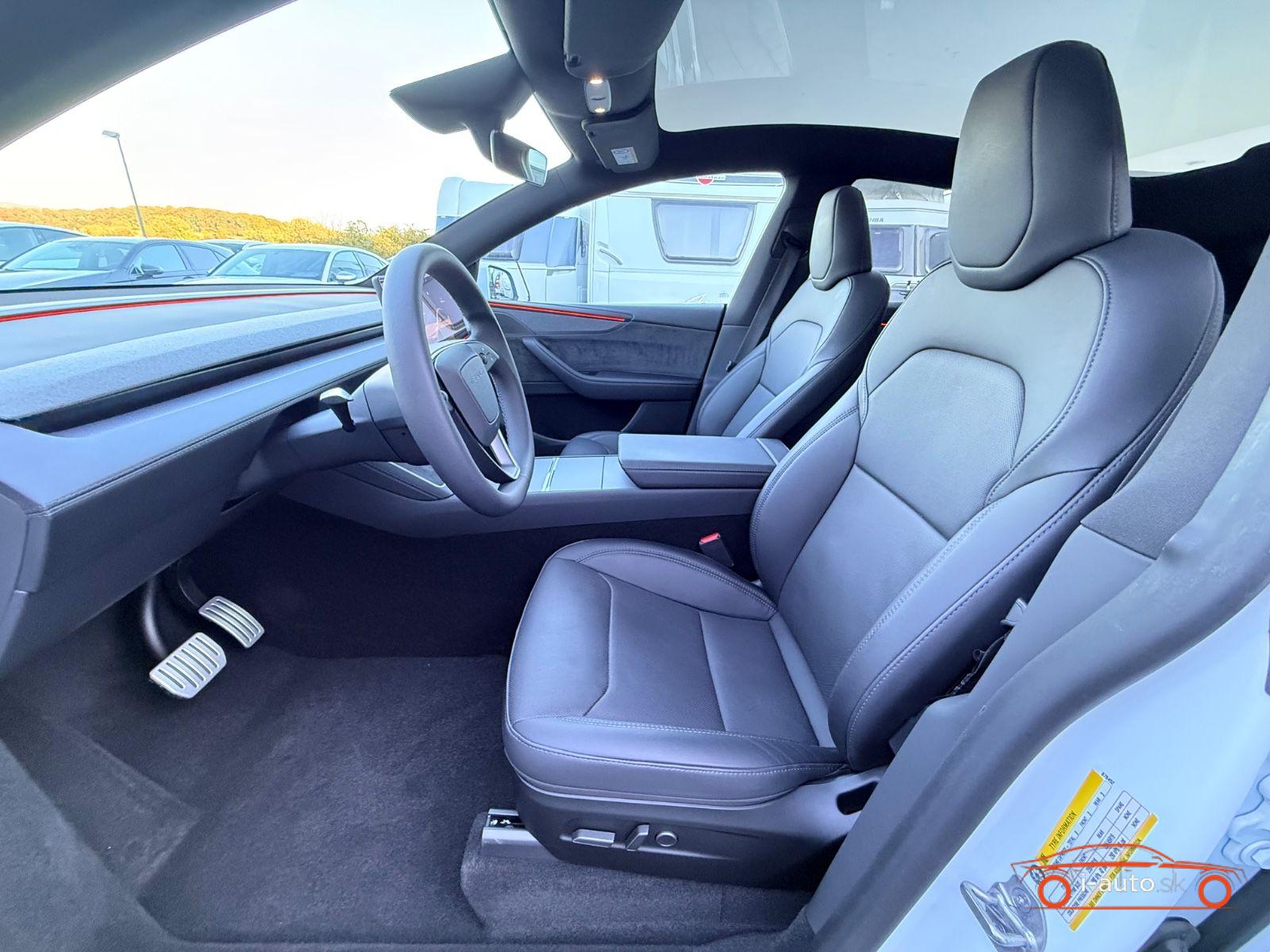 Tesla Model Y 2026 na predaj – fotografia 10