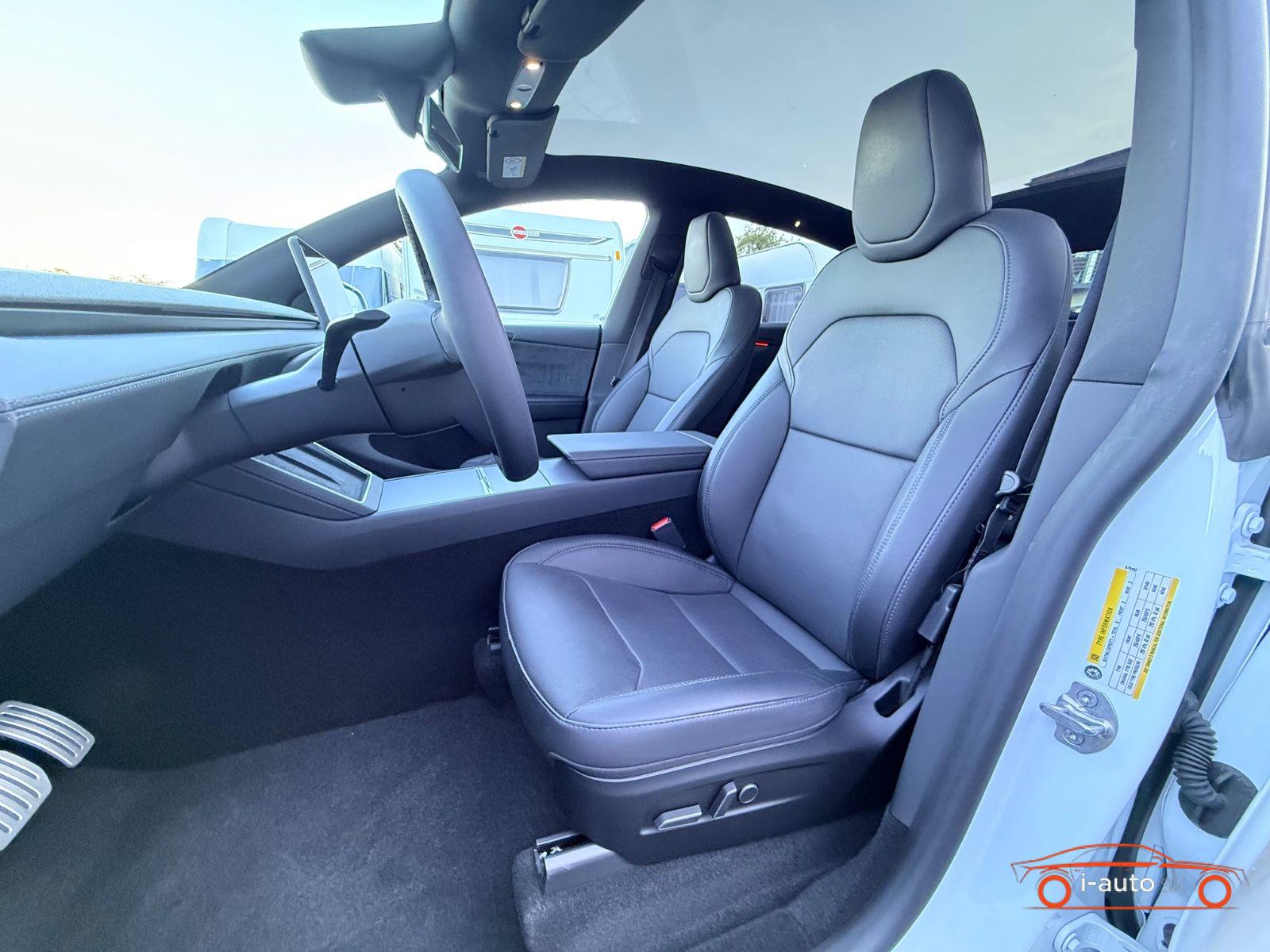 Tesla Model Y 2026 na predaj – fotografia 11