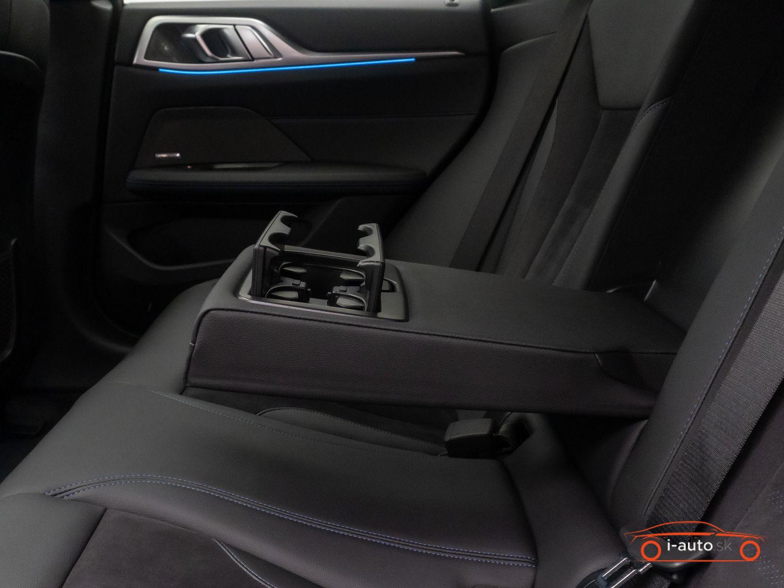 BMW i4 2023 na predaj – fotografia 27