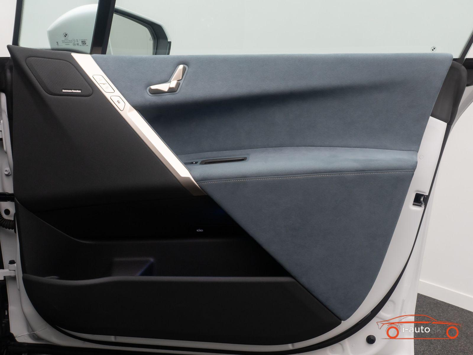 BMW iX 2023 na predaj – fotografia 30