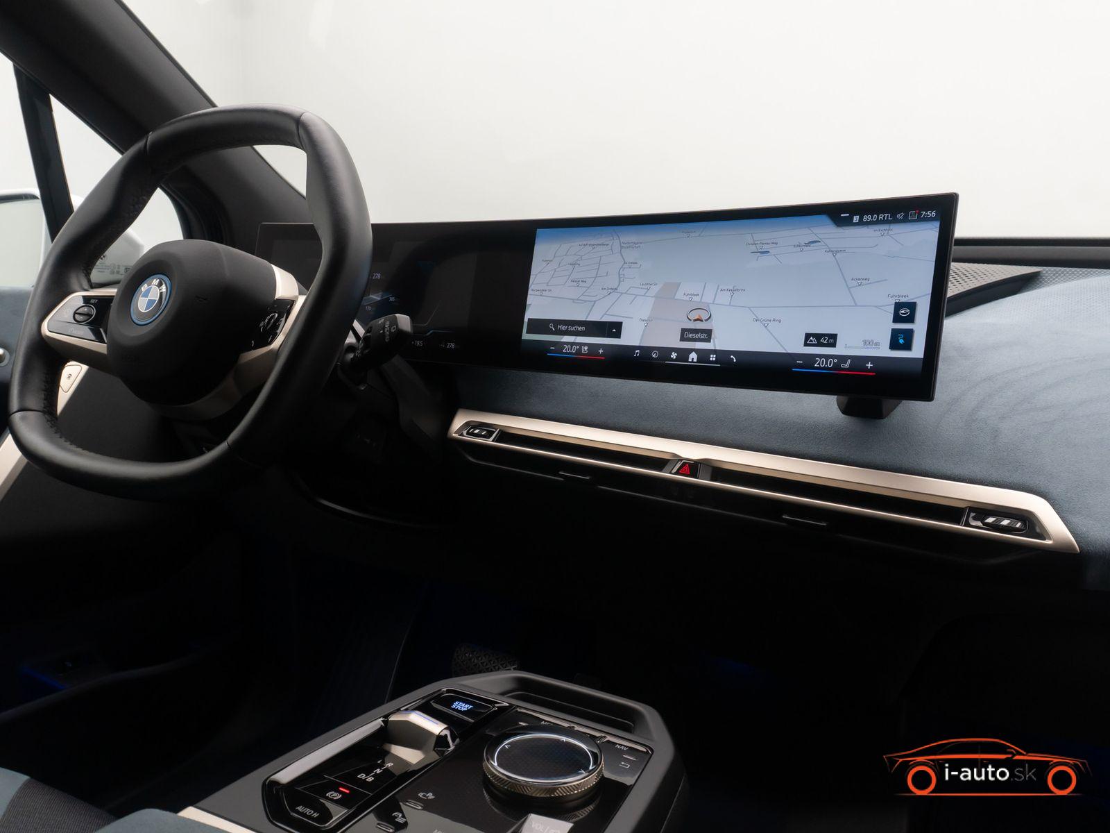 BMW iX 2023 na predaj – fotografia 36