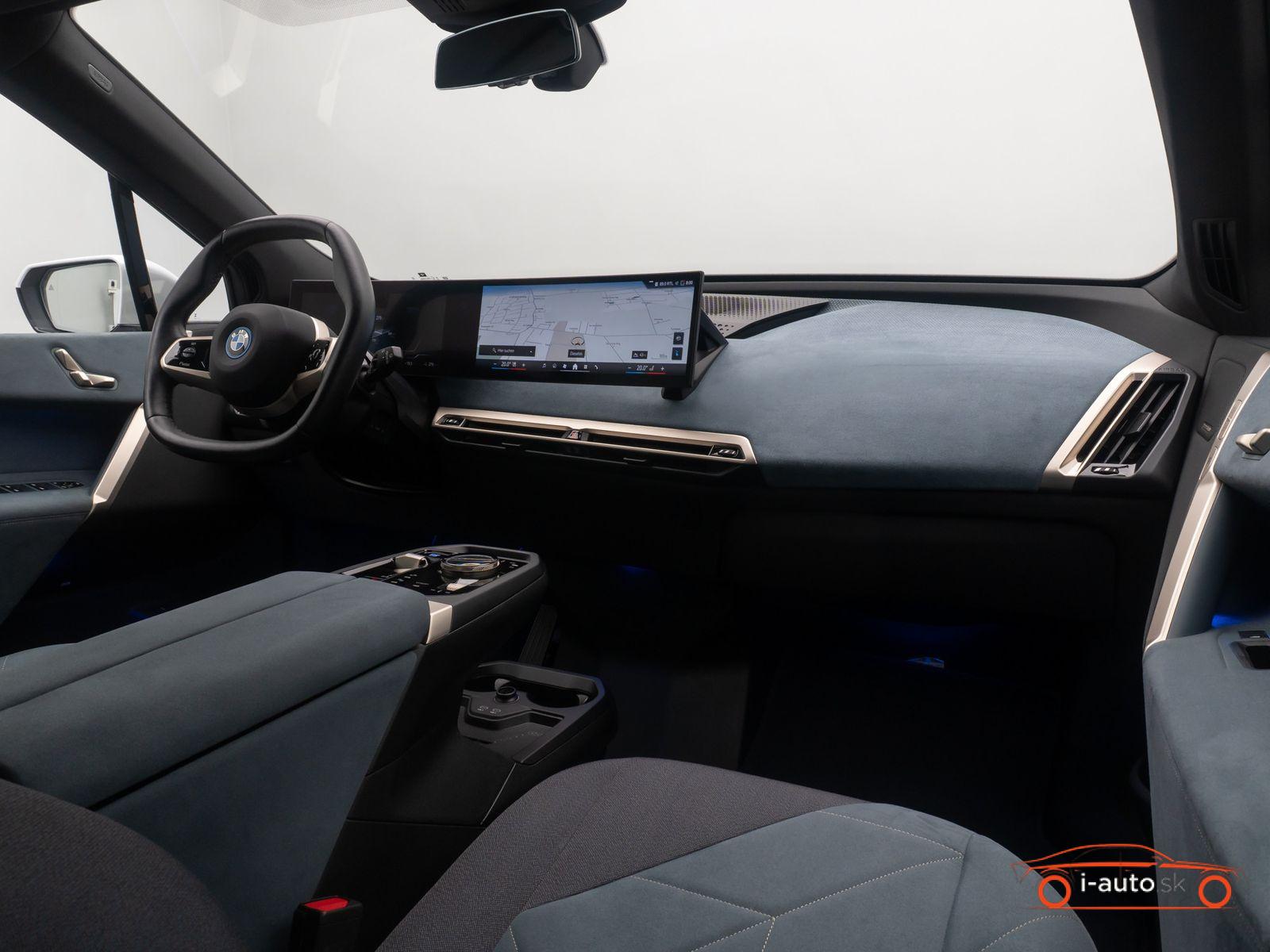 BMW iX 2023 na predaj – fotografia 39