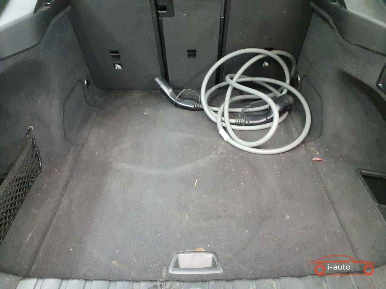 BMW i4 2023 na predaj – fotografia 15