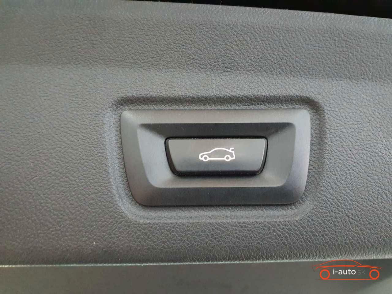 BMW i4 2023 na predaj – fotografia 19