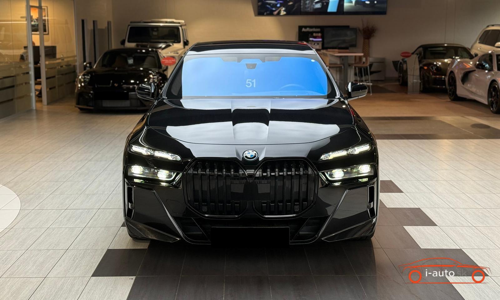 BMW Rad 7 2023 na predaj – fotografia 3