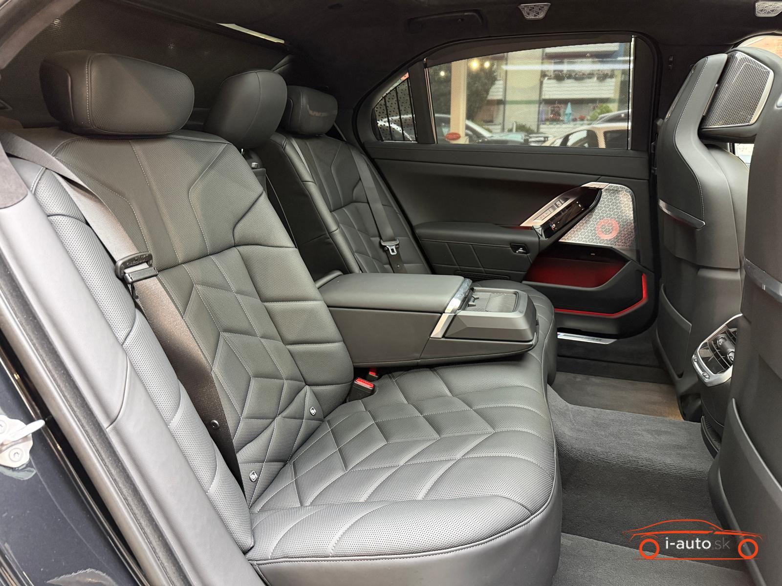 BMW Rad 7 2023 na predaj – fotografia 22