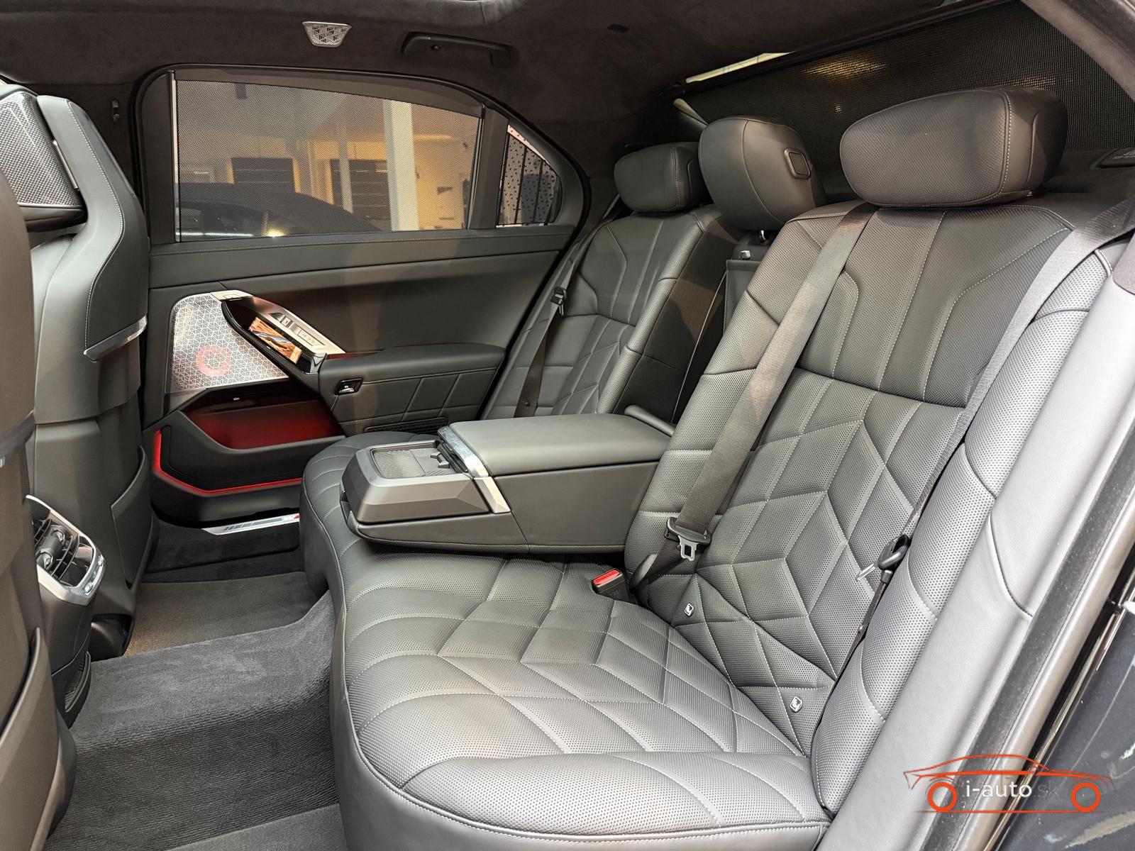 BMW Rad 7 2023 na predaj – fotografia 26