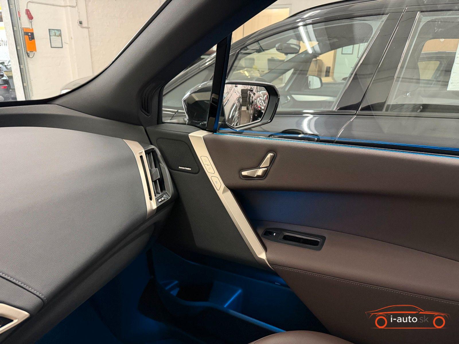 BMW iX 2023 na predaj – fotografia 12