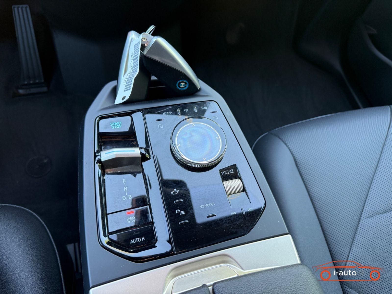 BMW iX 2022 na predaj – fotografia 26