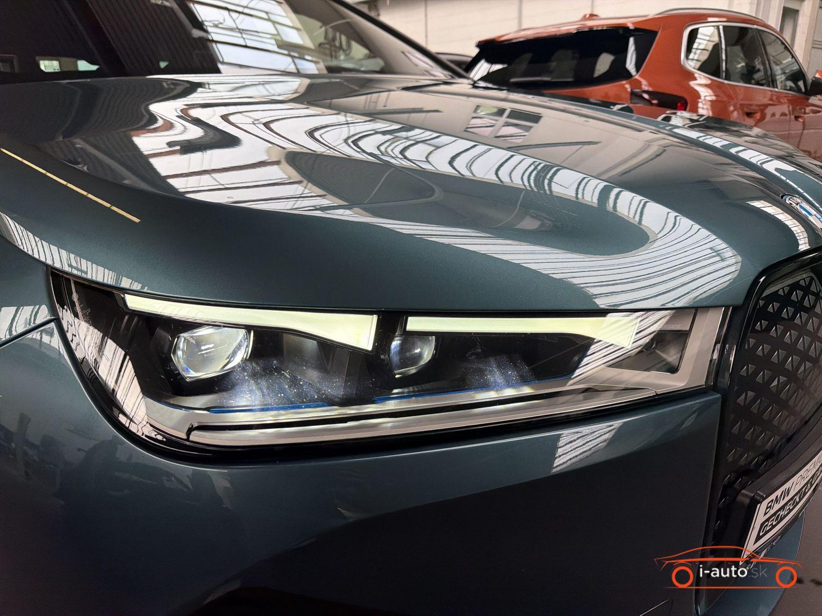 BMW iX 2023 na predaj – fotografia 32