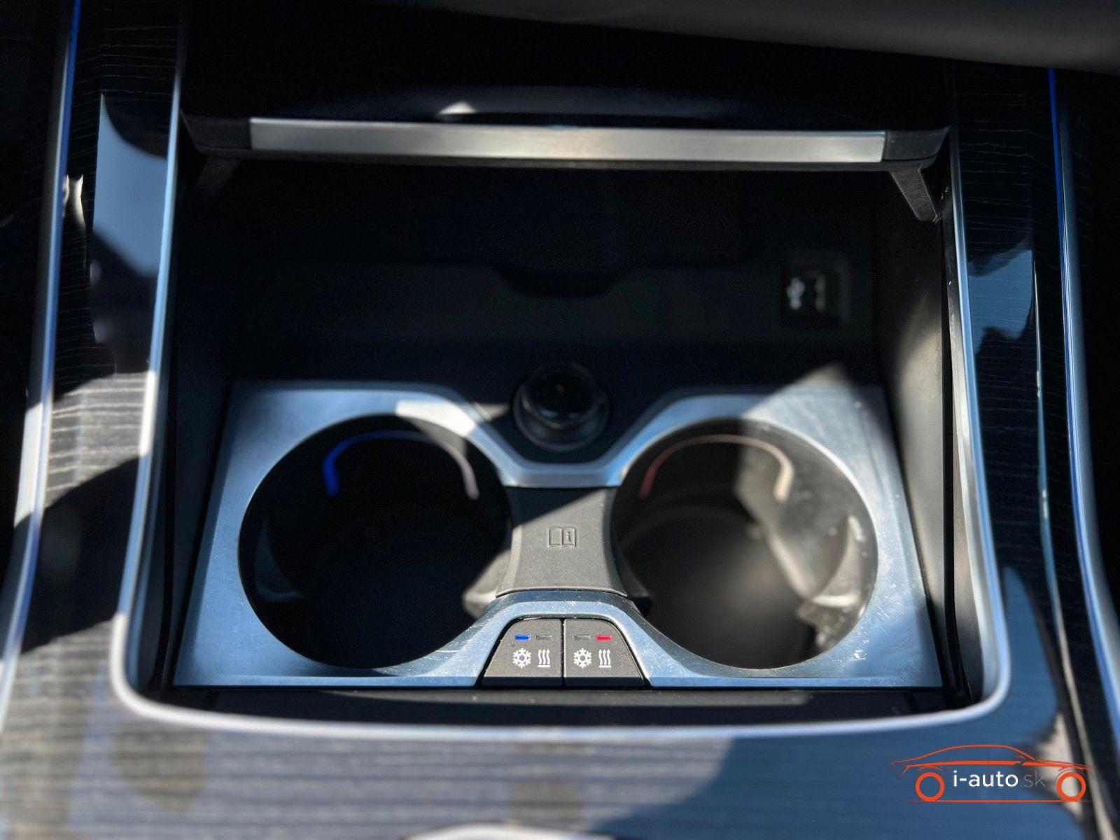BMW X7 2023 na predaj – fotografia 24