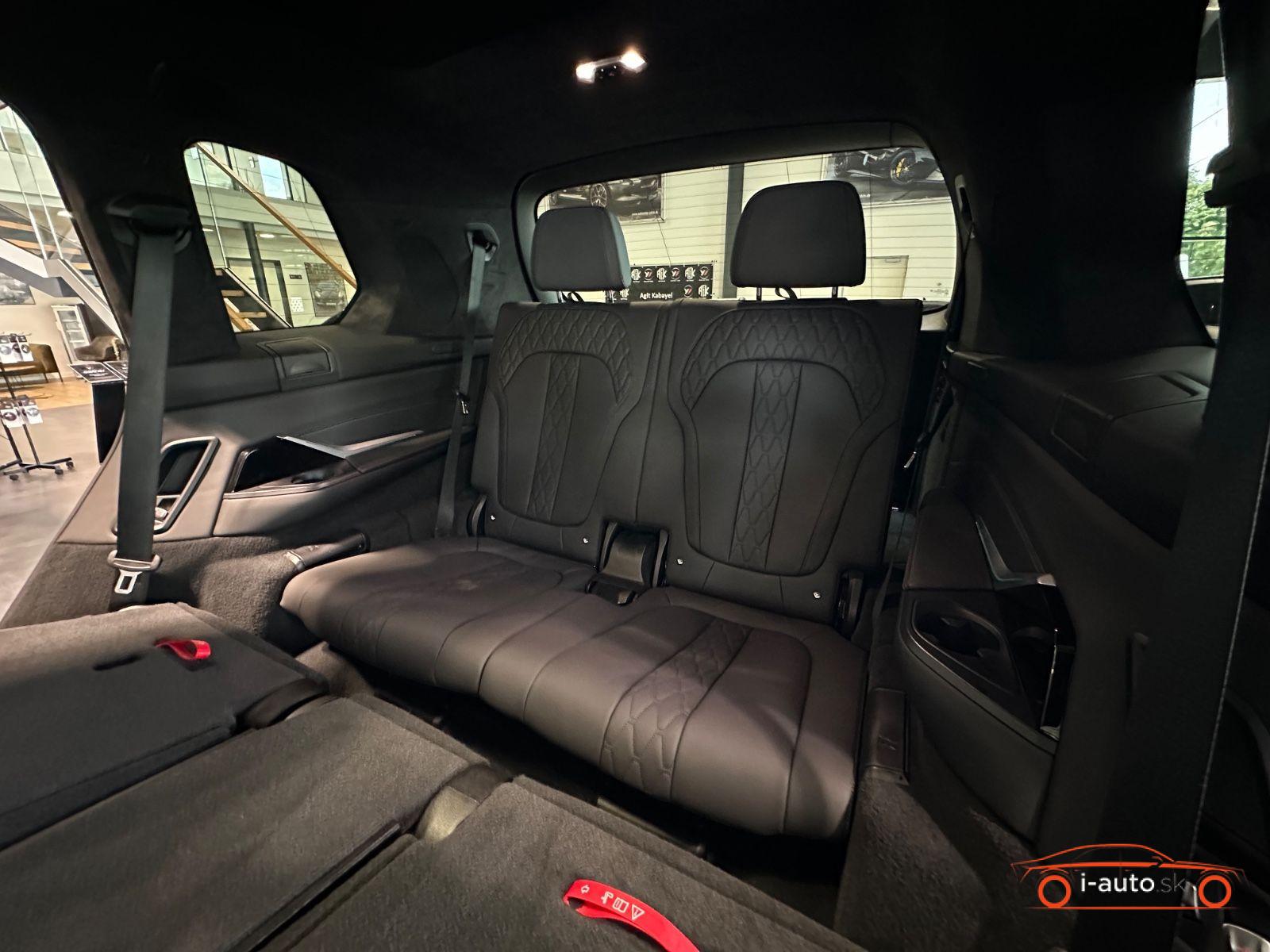 BMW X7 2022 na predaj – fotografia 24