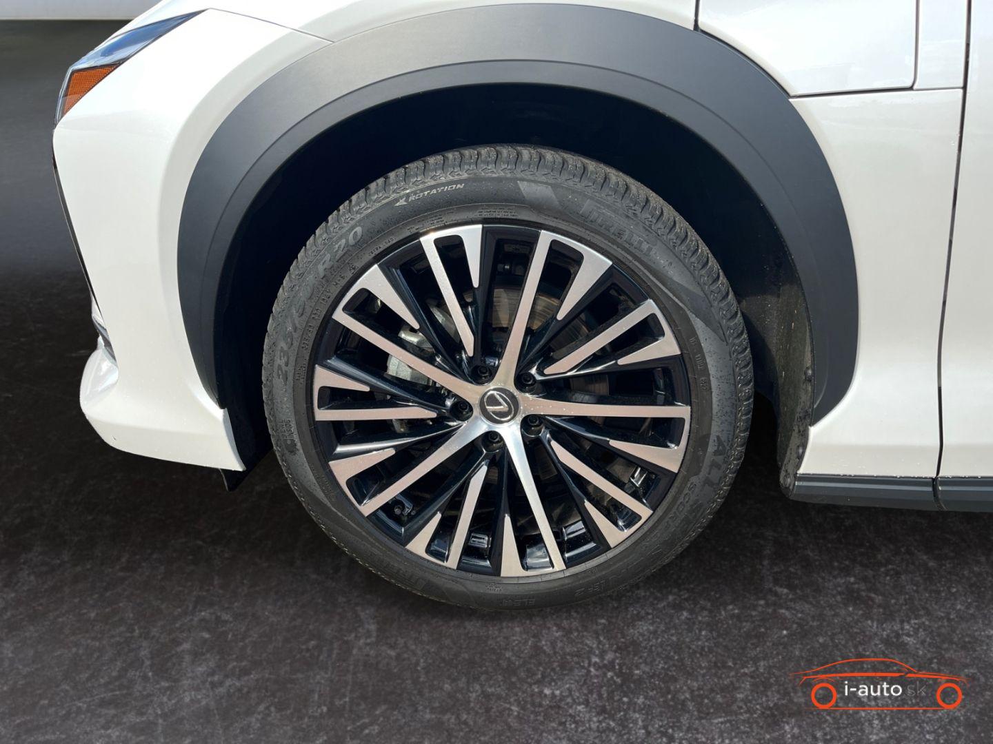 Lexus RZ 2023 na predaj – fotografia 18