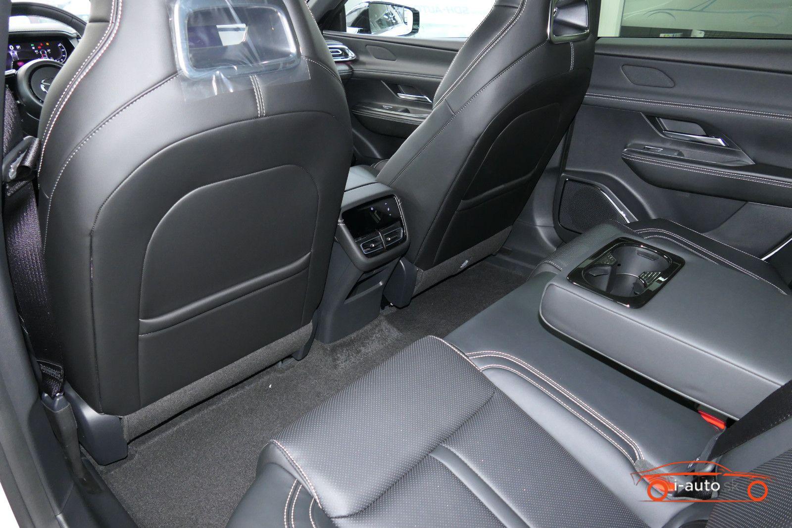 Mazda 6 2026 na predaj – fotografia 23