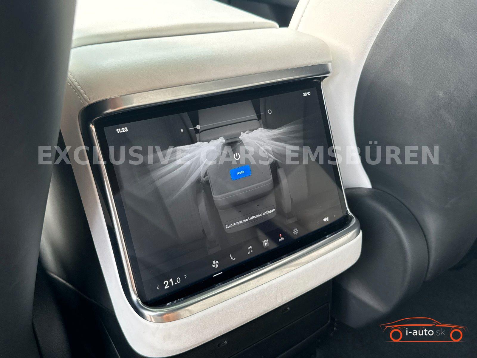 Tesla Model X 2023 na predaj – fotografia 27