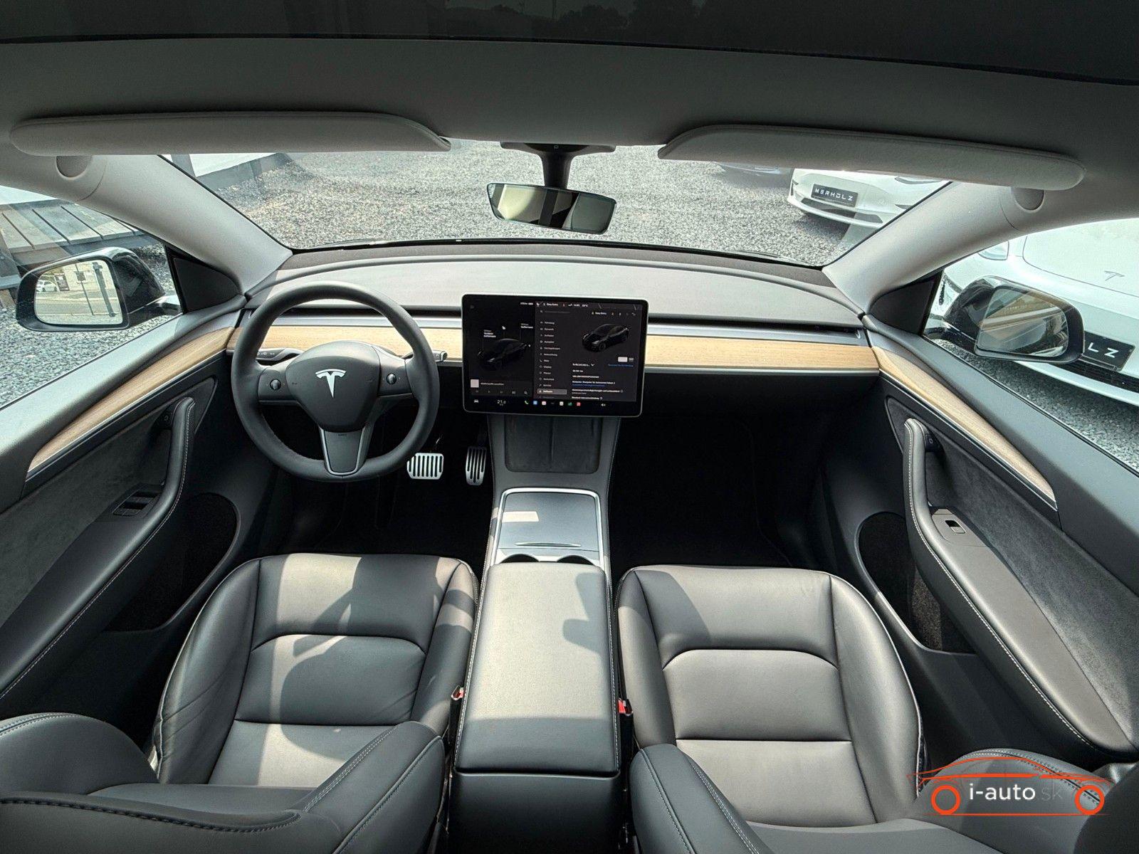 Tesla Model Y 2022 na predaj – fotografia 9