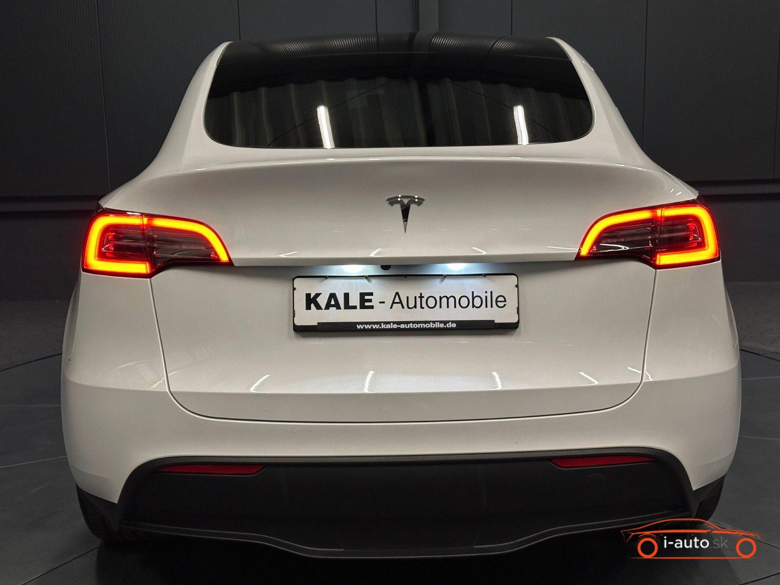 Tesla Model Y 2023 na predaj – fotografia 4
