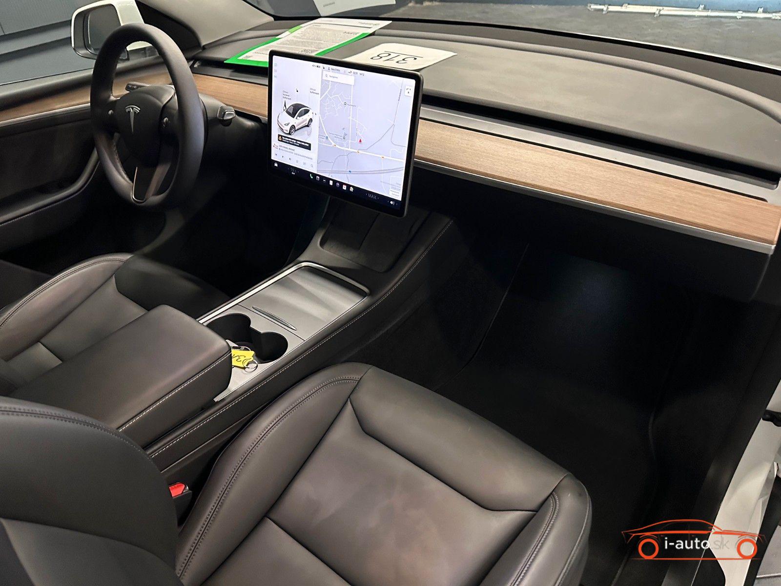 Tesla Model Y 2023 na predaj – fotografia 11