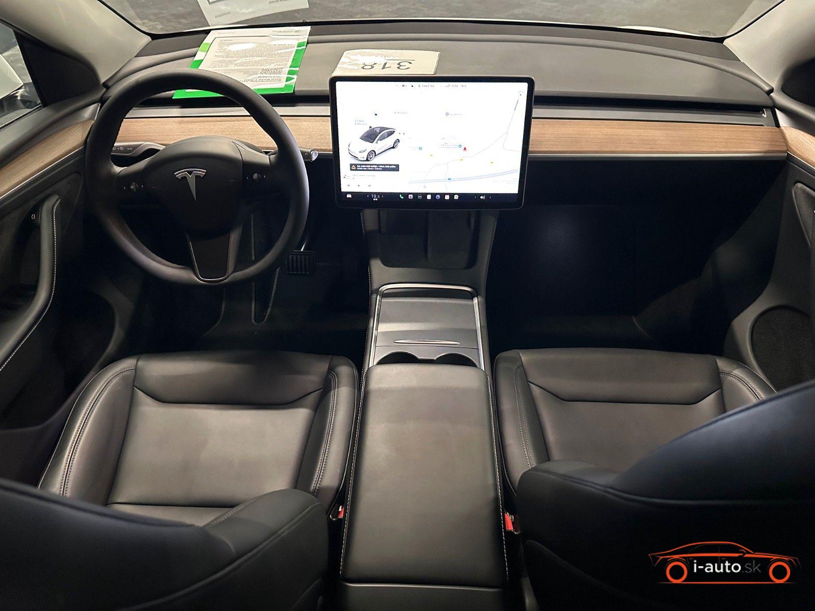 Tesla Model Y 2023 na predaj – fotografia 12