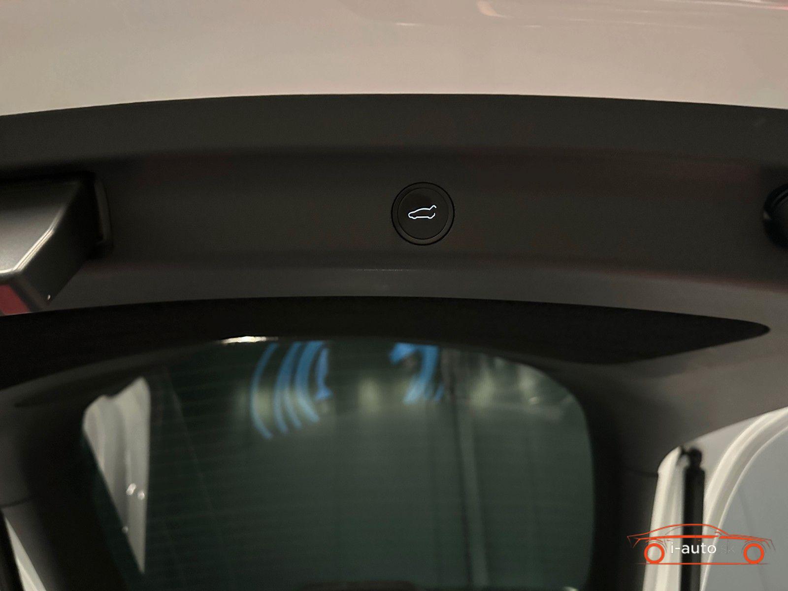 Tesla Model Y 2023 na predaj – fotografia 28
