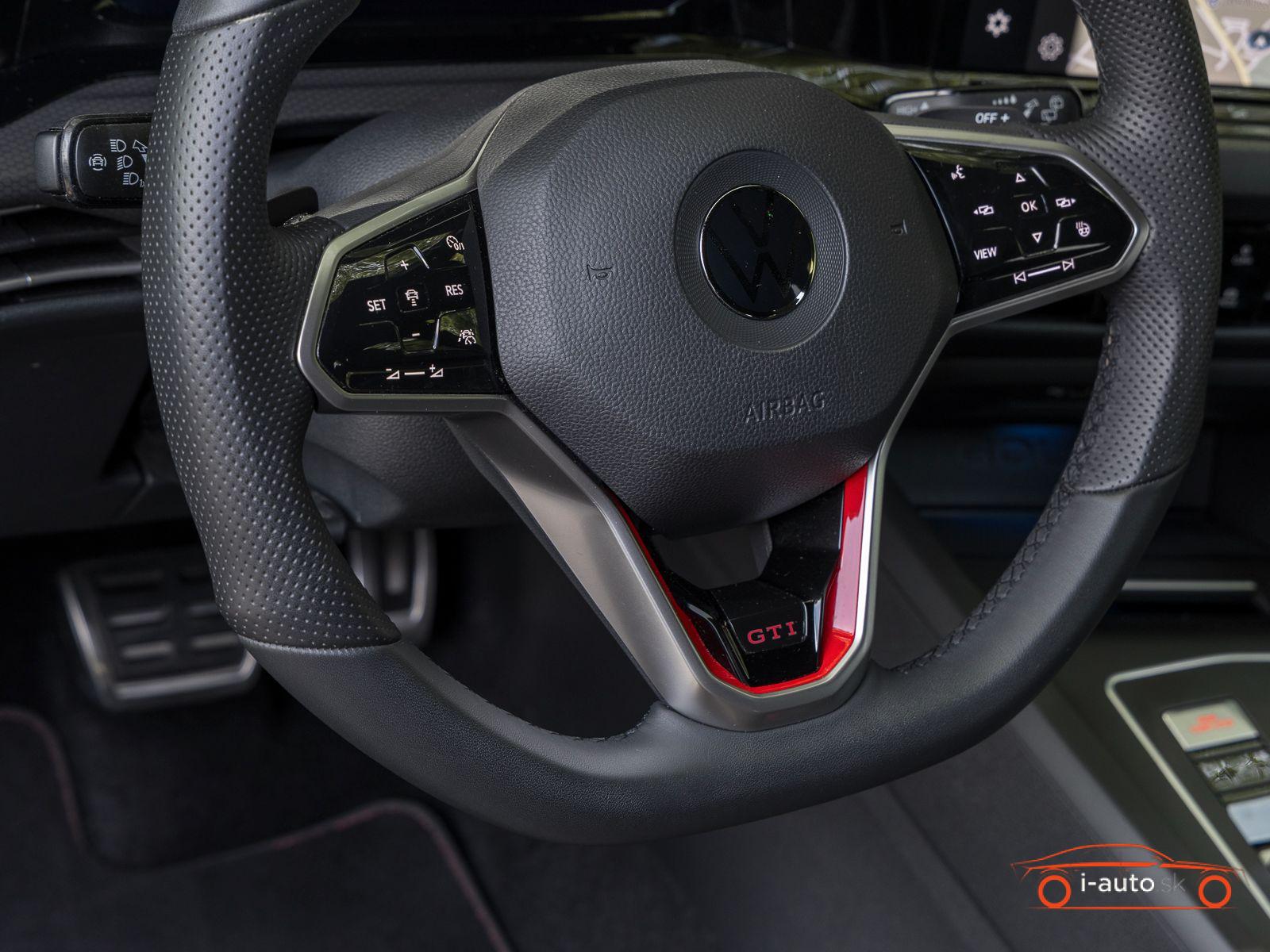 Volkswagen Golf 2022 na predaj – fotografia 10