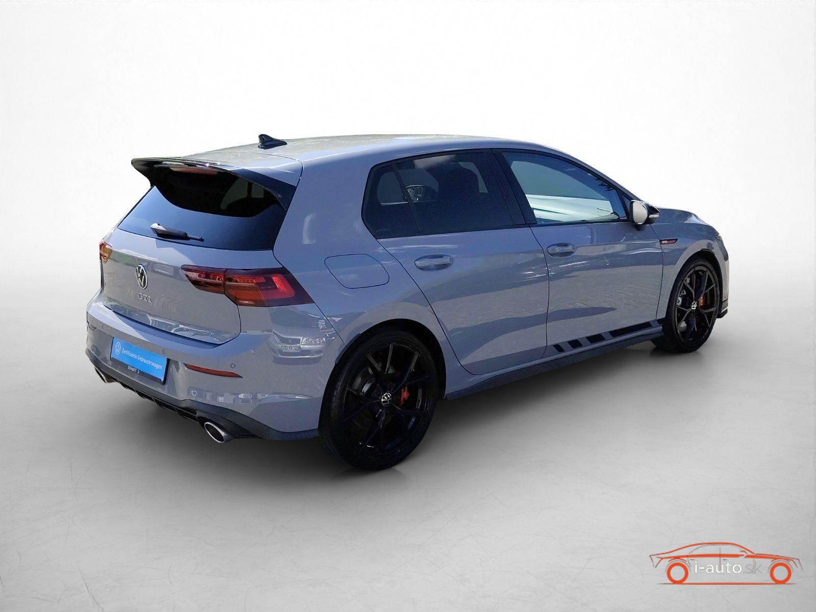 Volkswagen Golf 2022 na predaj – fotografia 2