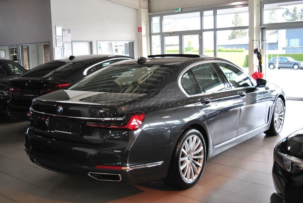 BMW rad 7 730d mHEV xDrive A/T