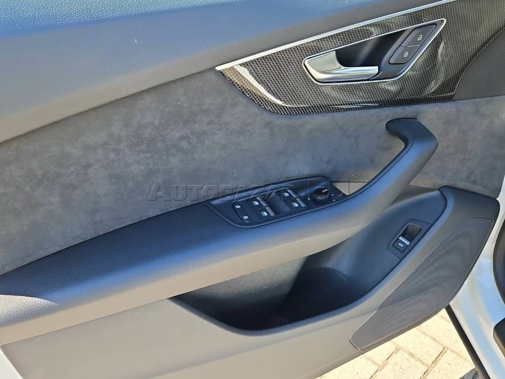 Audi Q8 50 3.0 TDI mHEV quattro tiptronic