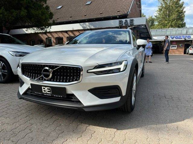 Volvo V60 CC B4 mHEV Cross Country  A/T AWD