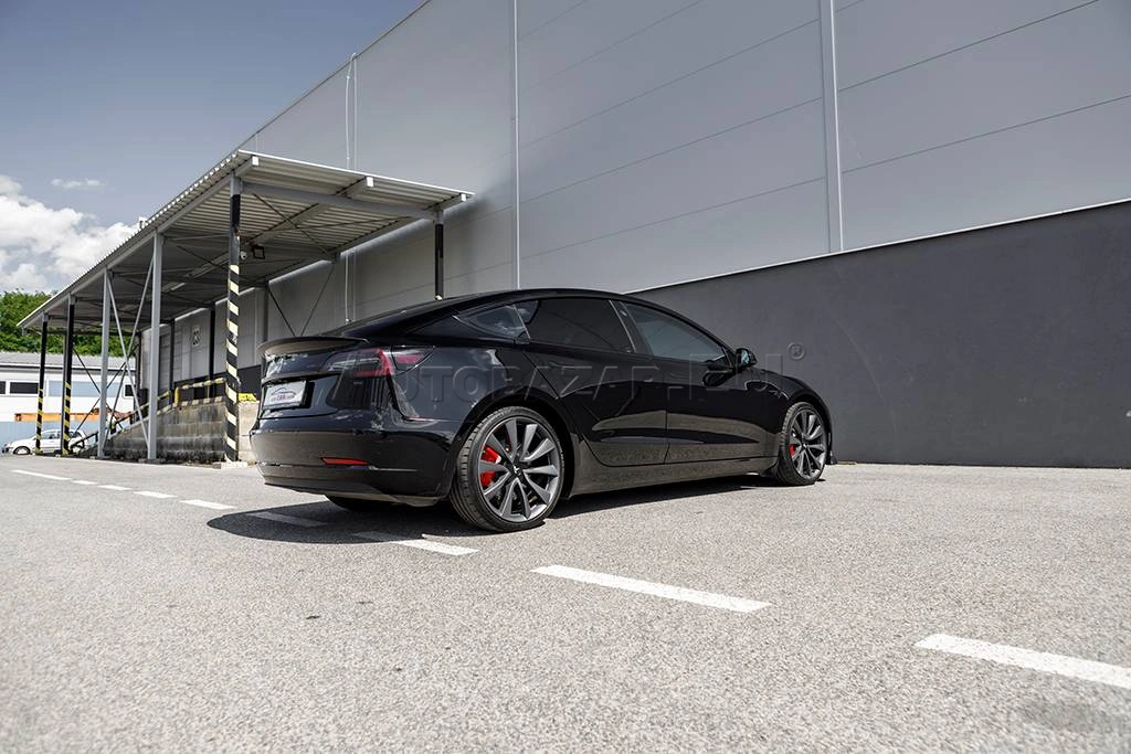 Tesla Model 3 2020 na predaj – fotografia 25