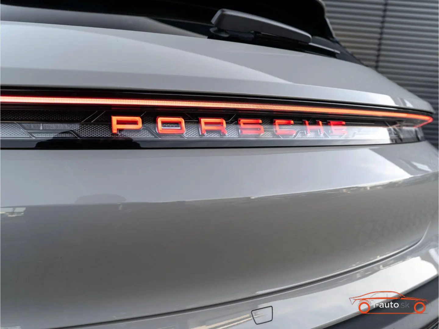 Porsche Taycan 2025 na predaj – fotografia 11