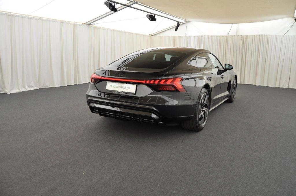 Audi E-tron GT quattro