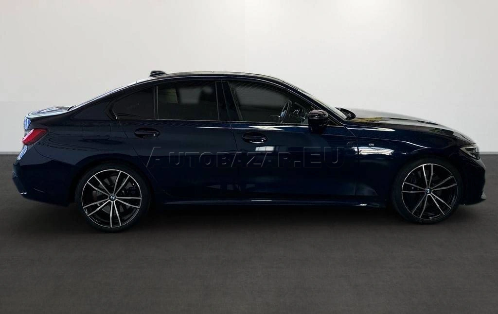 BMW Rad 3 330i A/T