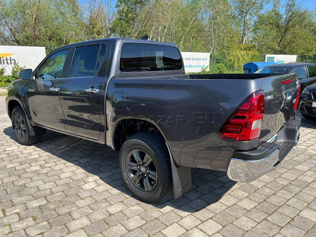 Toyota Hilux 4WD A/T