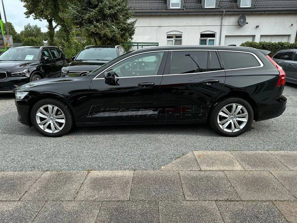 Volvo V60 B4 Momentum Pro A/T