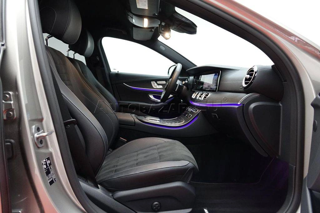 Mercedes-Benz E trieda Sedan Mercedes Benz  220d