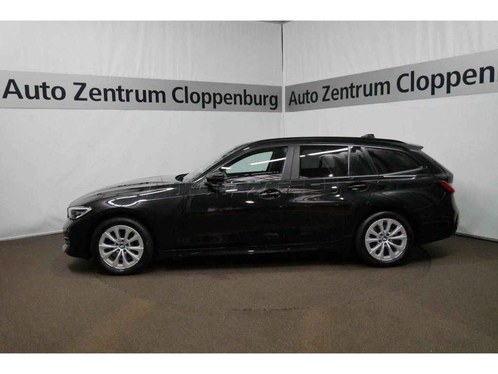 BMW Rad 3 Touring 320d mHEV  xDrive A/T