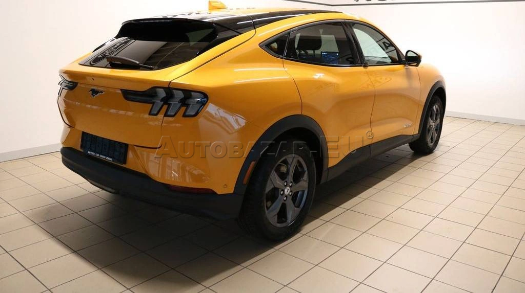 Ford Mustang Mach-E 75,7kWh RWD STD