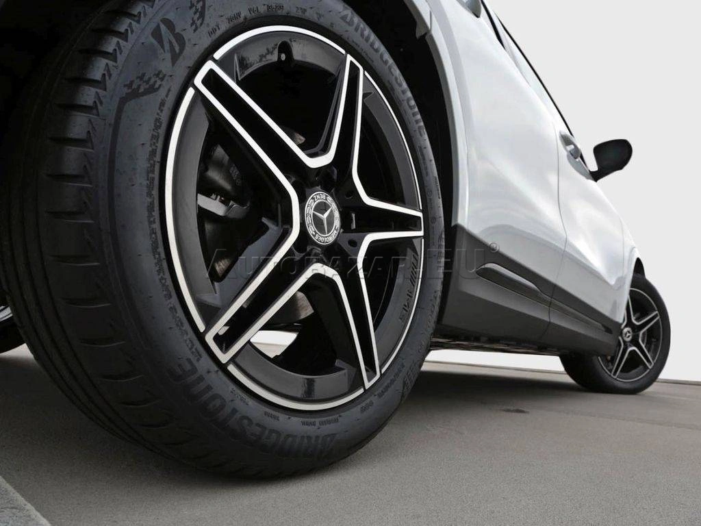 Mercedes-Benz GLA 200 d A/T