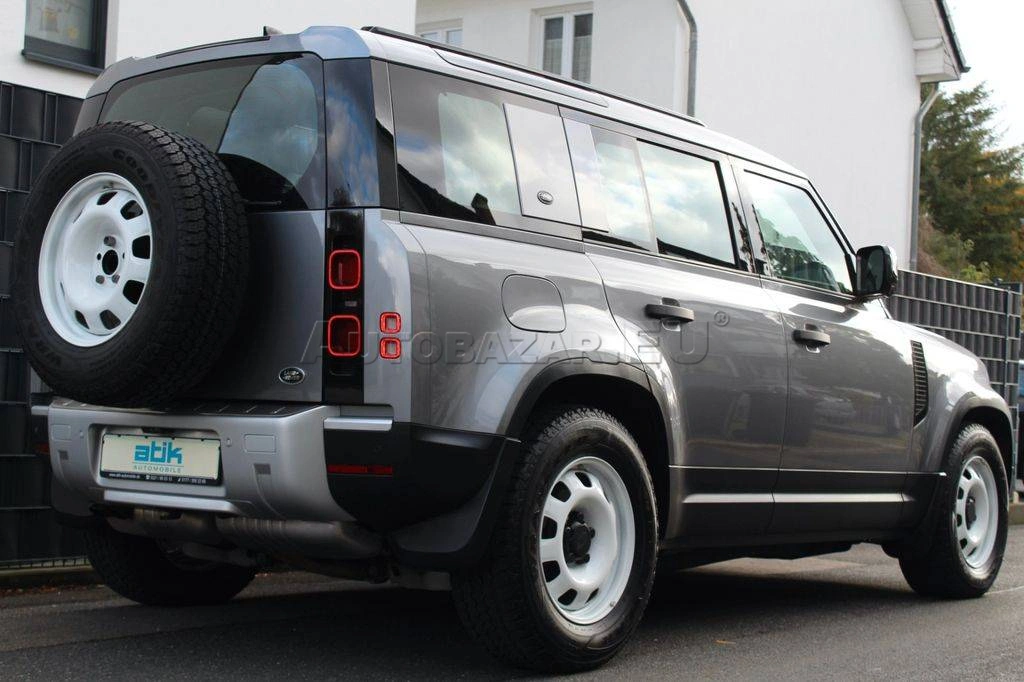 Land Rover Defender 110 2.0D SD4 240k S A/T AWD 7 miest
