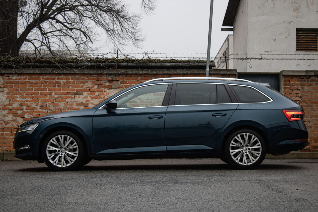 Škoda Superb Combi
