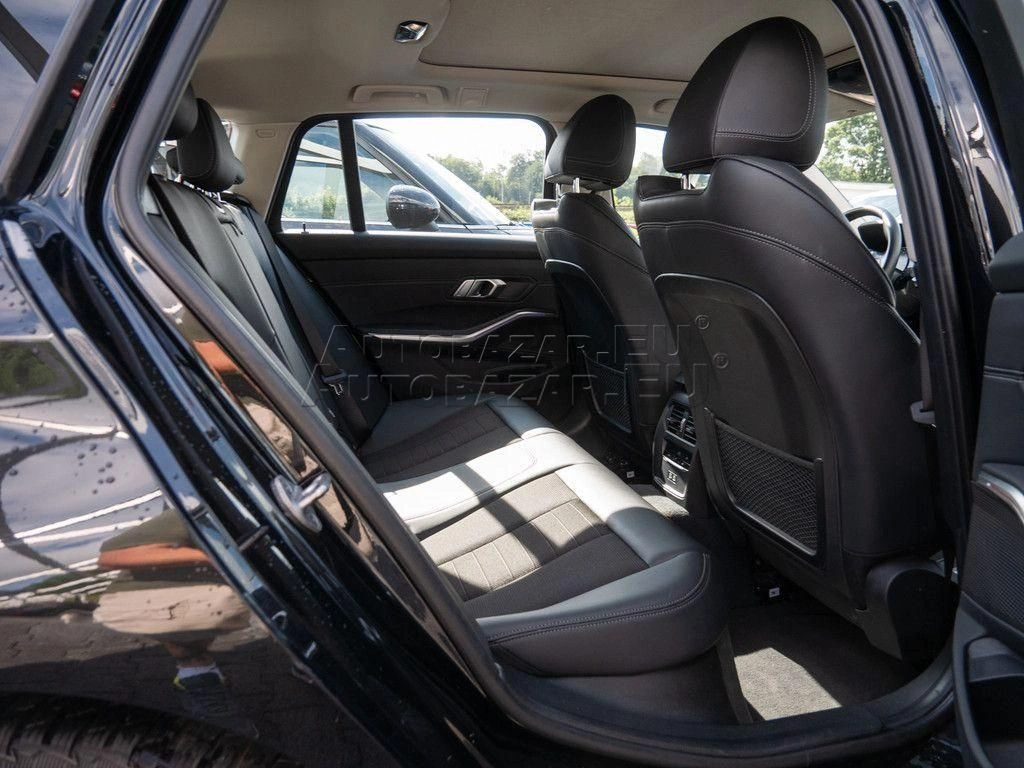 BMW rad 3 Touring 330d mHEV Touring xDrive A/T