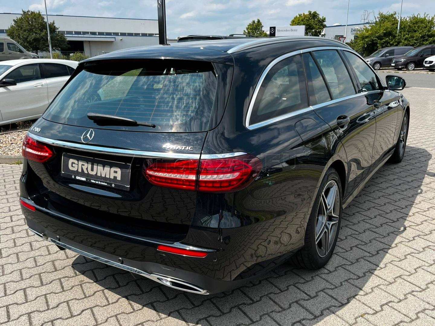 Mercedes-Benz E trieda Kombi 200 4MATIC A/T