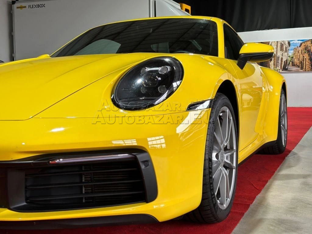 Porsche 911 992
