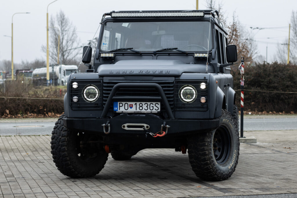 Land Rover Defender