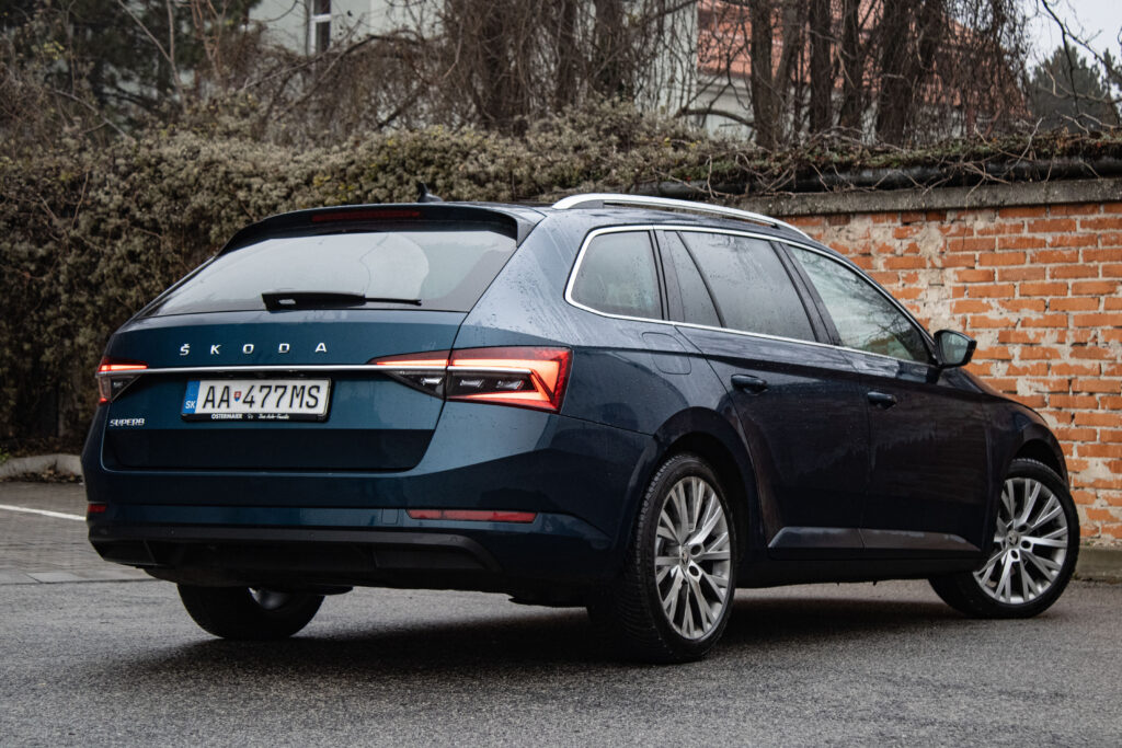 Škoda Superb Combi