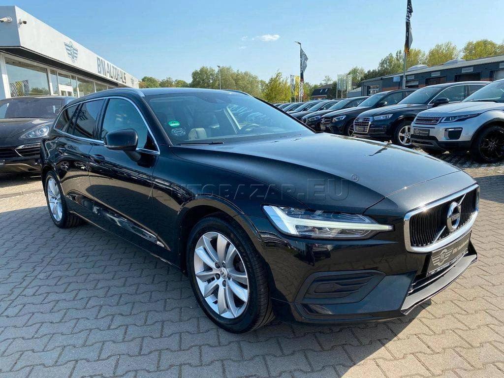 Volvo V60 D4 Momentum Pro A/T